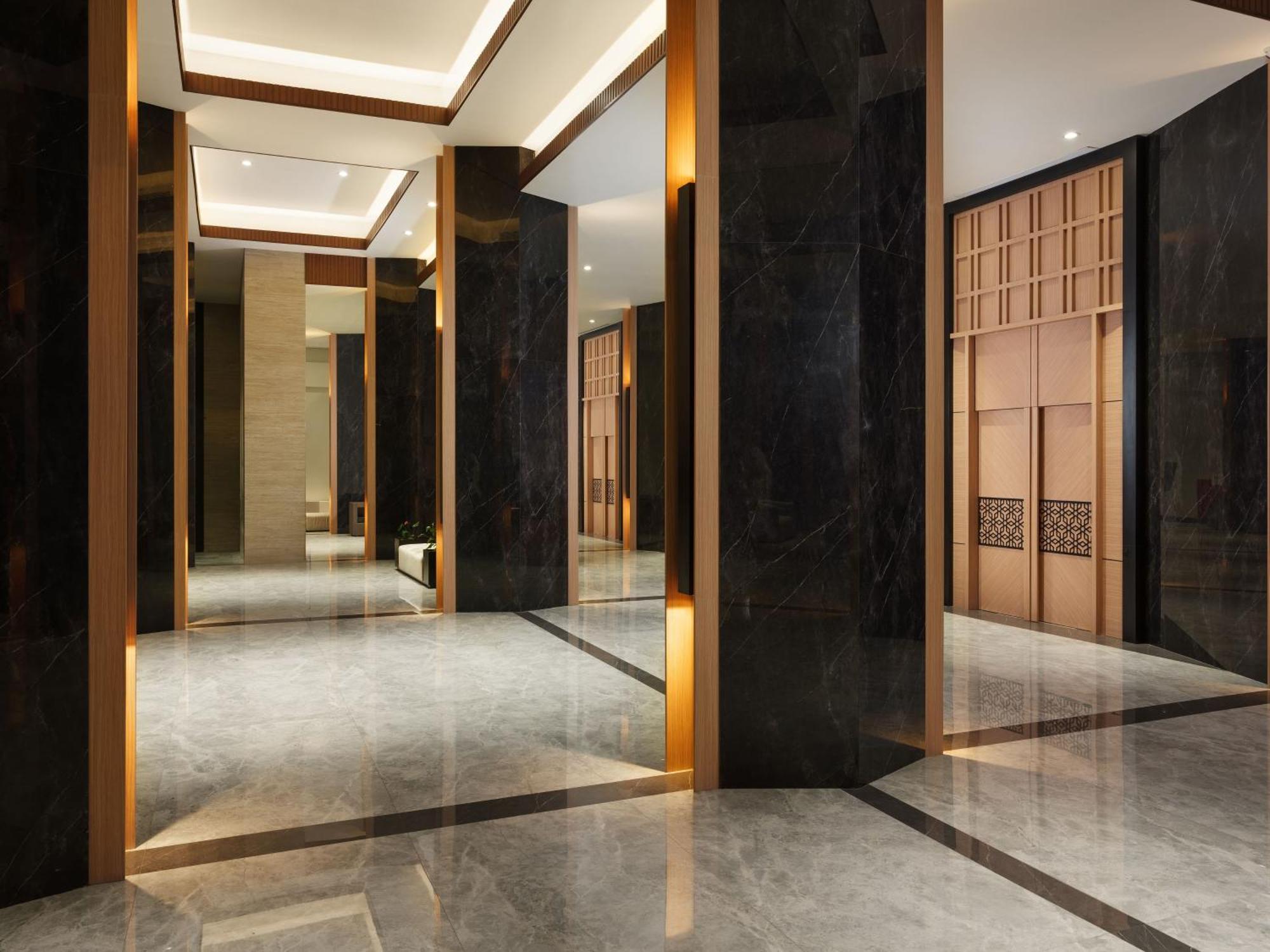 Hotel Santika Blitar Eksteriør bilde